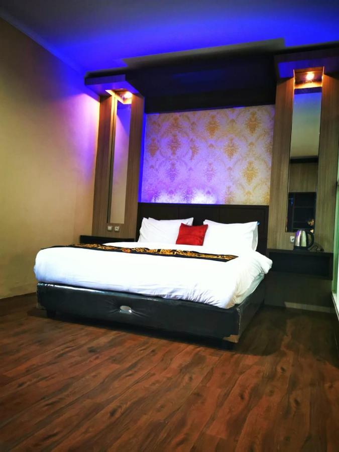 Oyo 822 Hotel Mukti Jaya Purwokerto Exterior foto